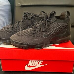 Nike Black Air VaporMax Flyknit Shoes